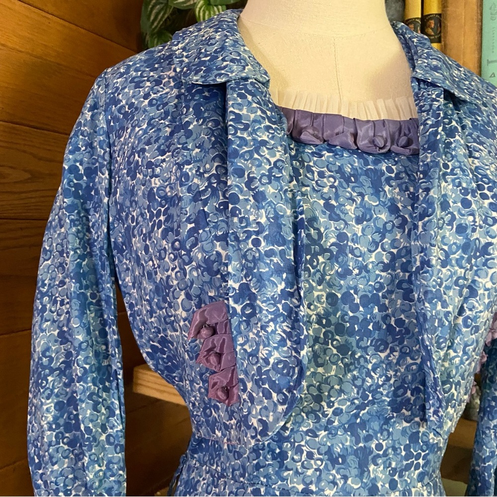 Vintage 1950s Cay Artley blue polka dot dress and jacket set - Picture 2 of 9